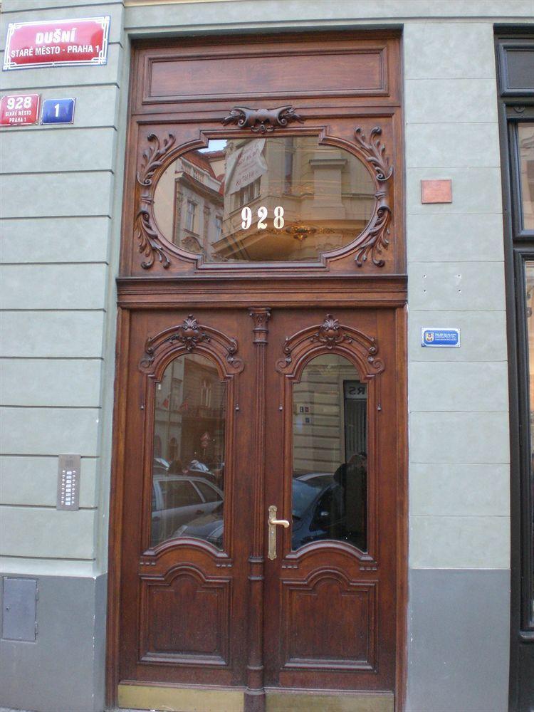 Old Town - Dusni Apartments Praga Zewnętrze zdjęcie